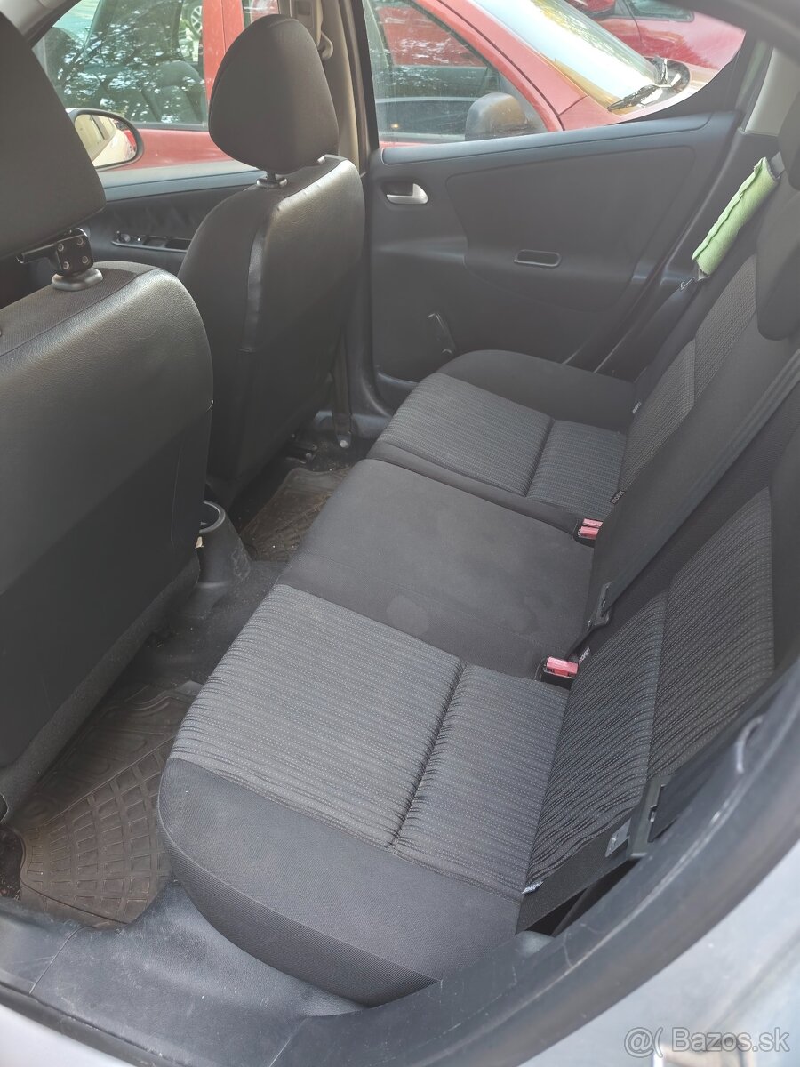 Peugeot 207 - 6