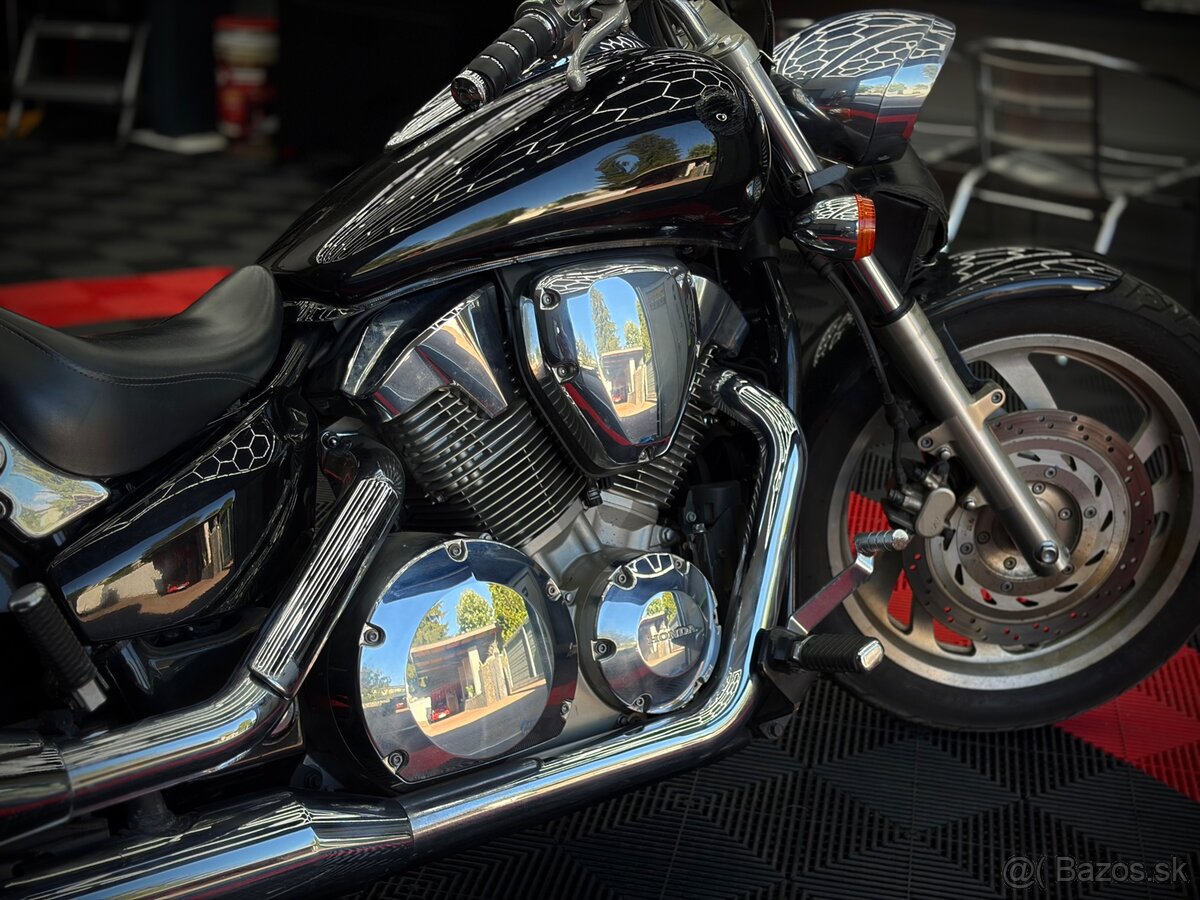 Honda VTX 1300 - 6