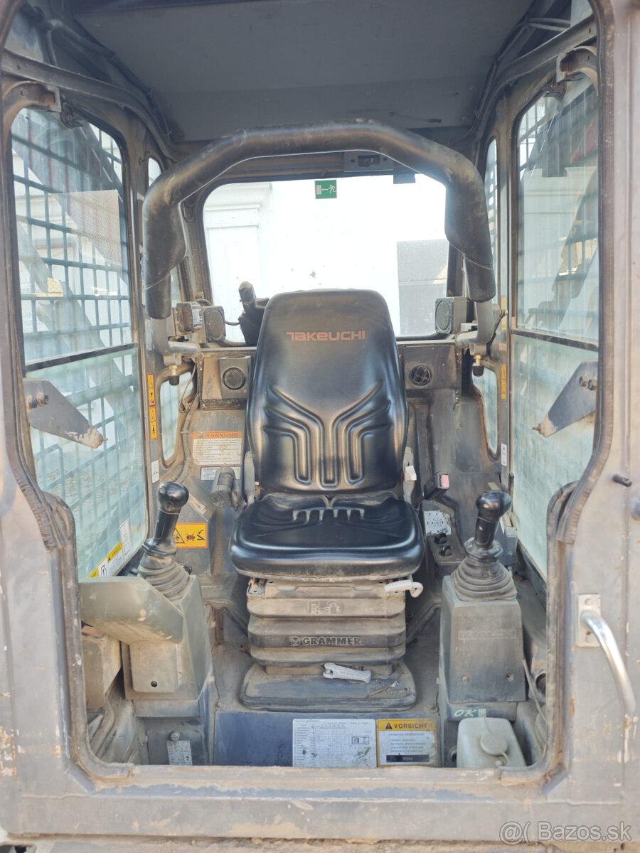 Pásový nakladač Takeuchi TL8 Bobcat T650 Caterpillar - 6