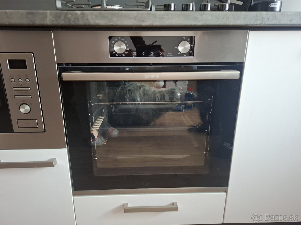 Kuchynská linka - 6