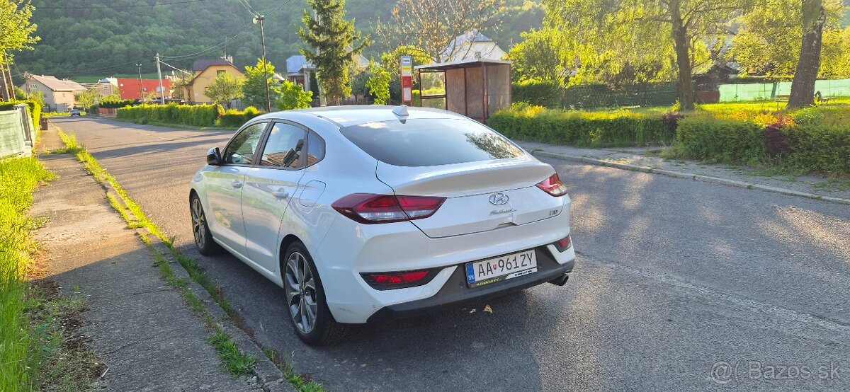 Hyundai i30 fastback - 6