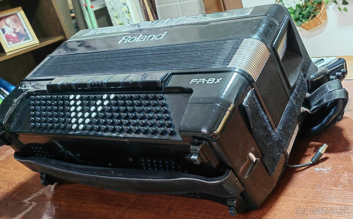 PREDÁM špičkový Roland FR-8X + vlastné sety (Zľava 2300 €) - 6