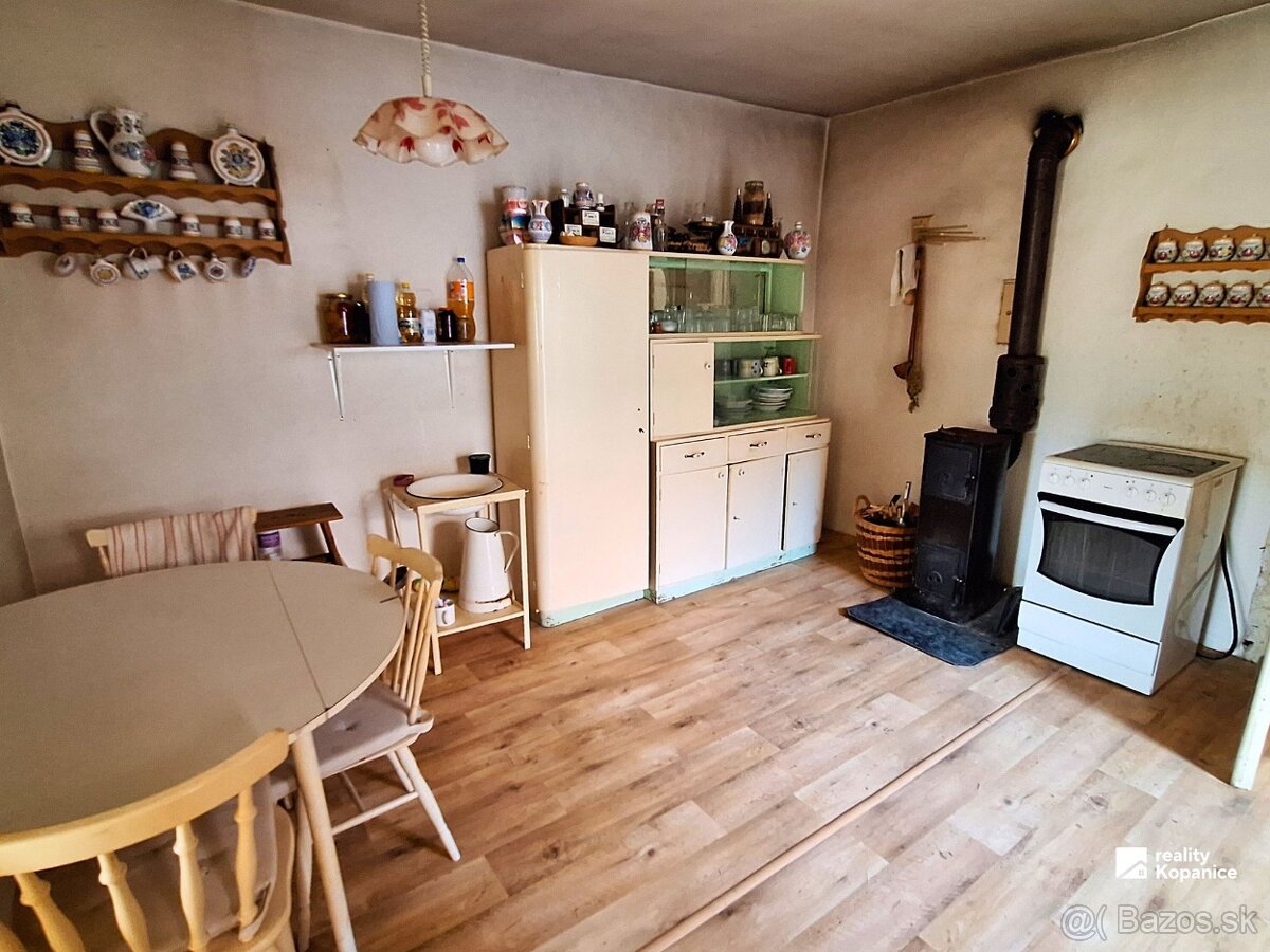 Veľký rodinný dom, chalupa Kostolné - 6