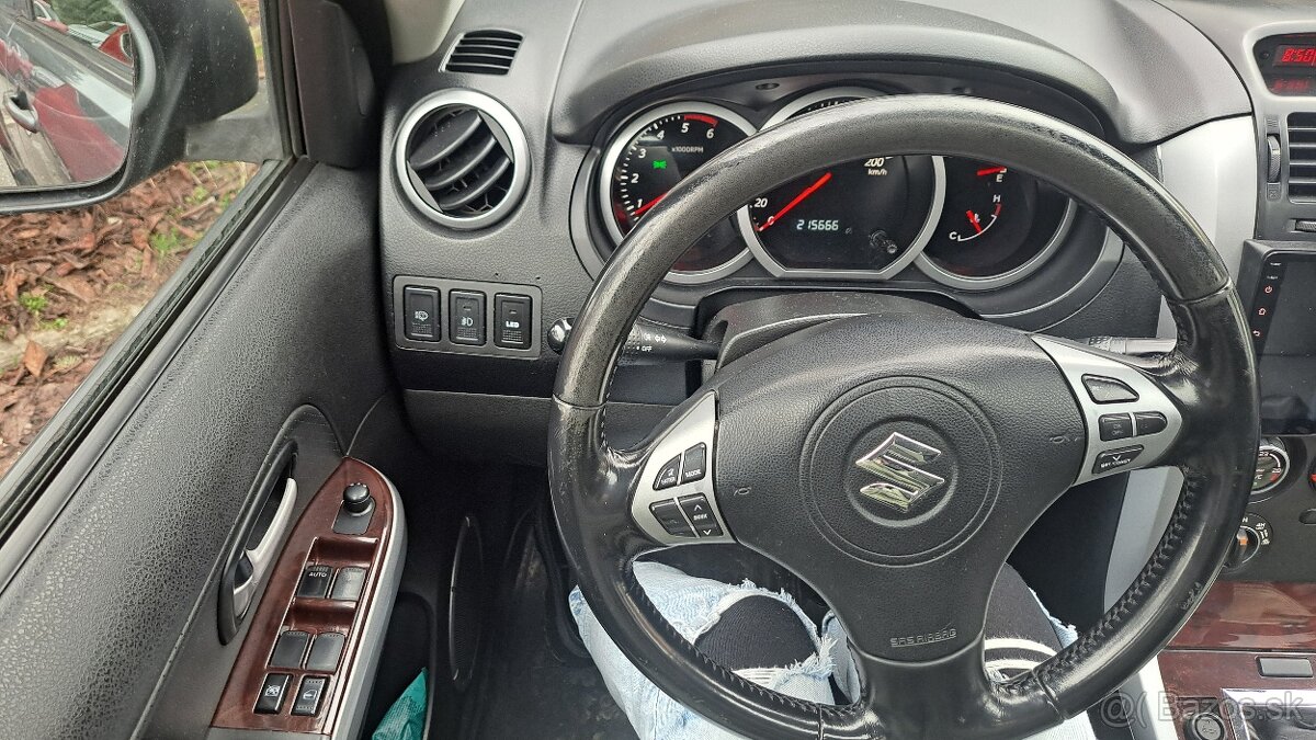 Suzuki Grand Vitara 1.9 DDiS - 6