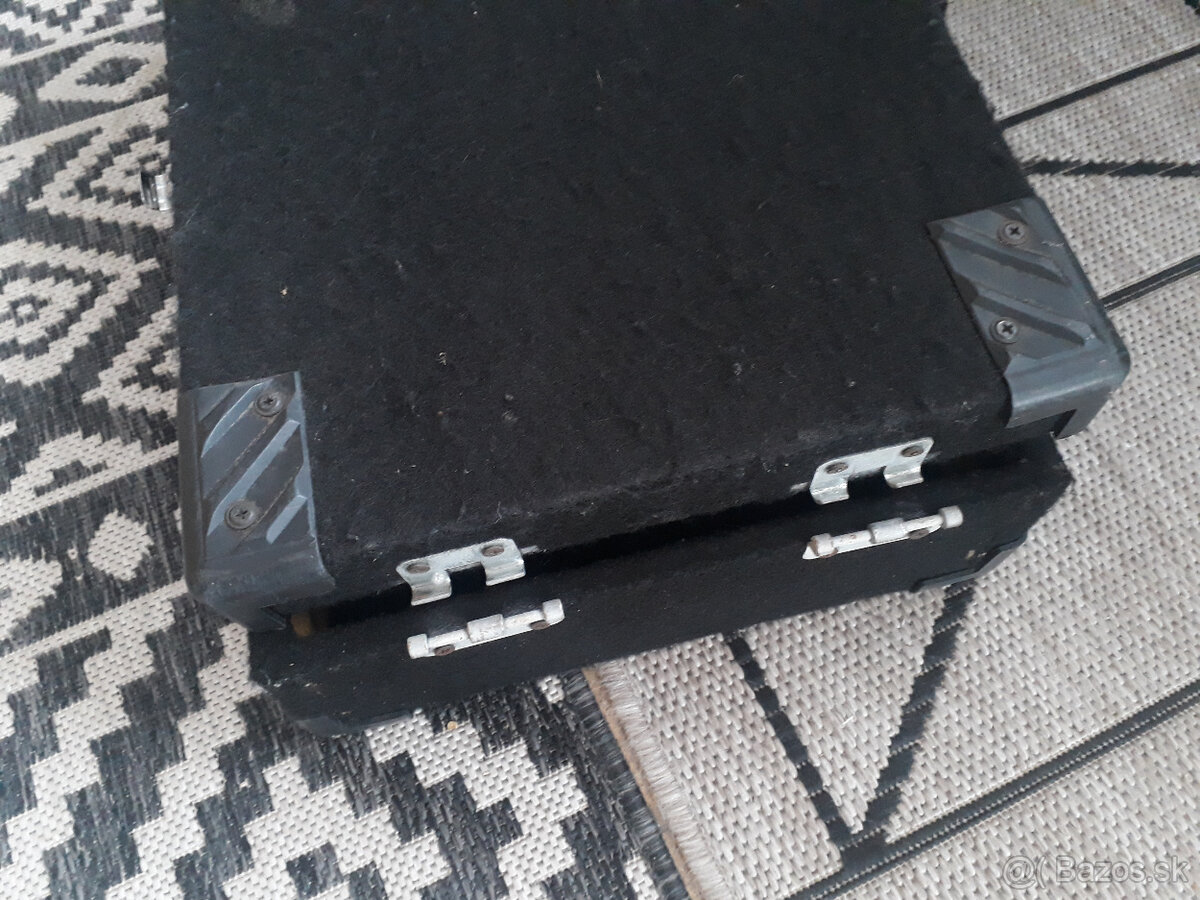 Case, kufre retro na renováciu - 6