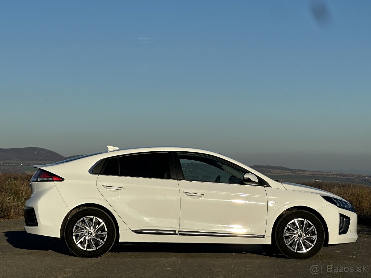 Hyundai Ioniq Berline Electric 39 kWh Hatchback 88kw 51TKM - 6