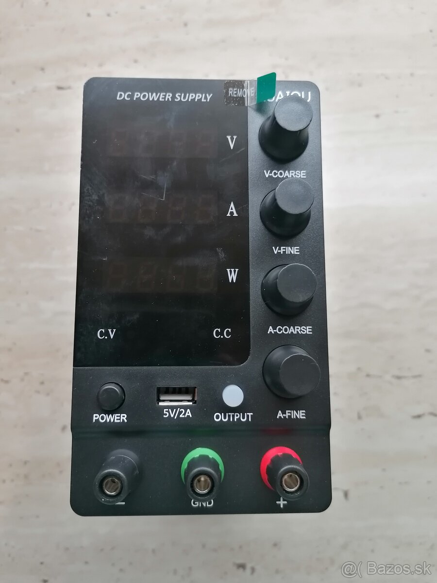 Laboratórny DC zdroj nastaviteľný 0 - 60V , 0 - 5A - 6