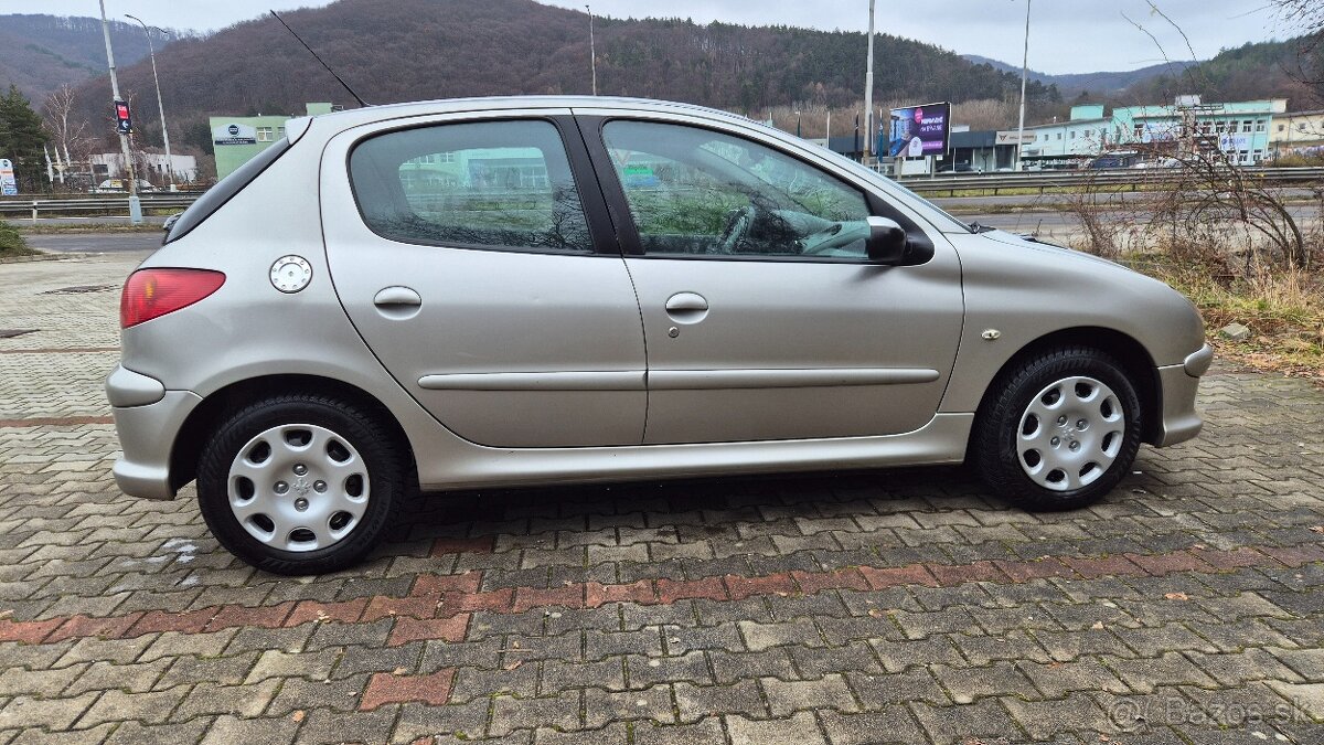 Peugeot 206 1.4 55 KW benzin 74178 km - 6