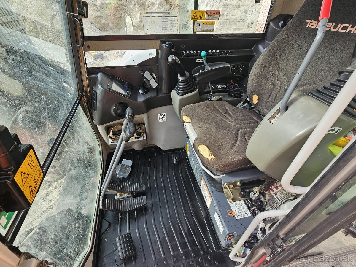 Takeuchi TB290 dvojvyloznik s rototiltom - 6