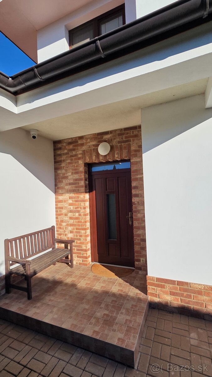 Predaj 10.roč.rodinneho domu v Záhorskej Bystrici - 6