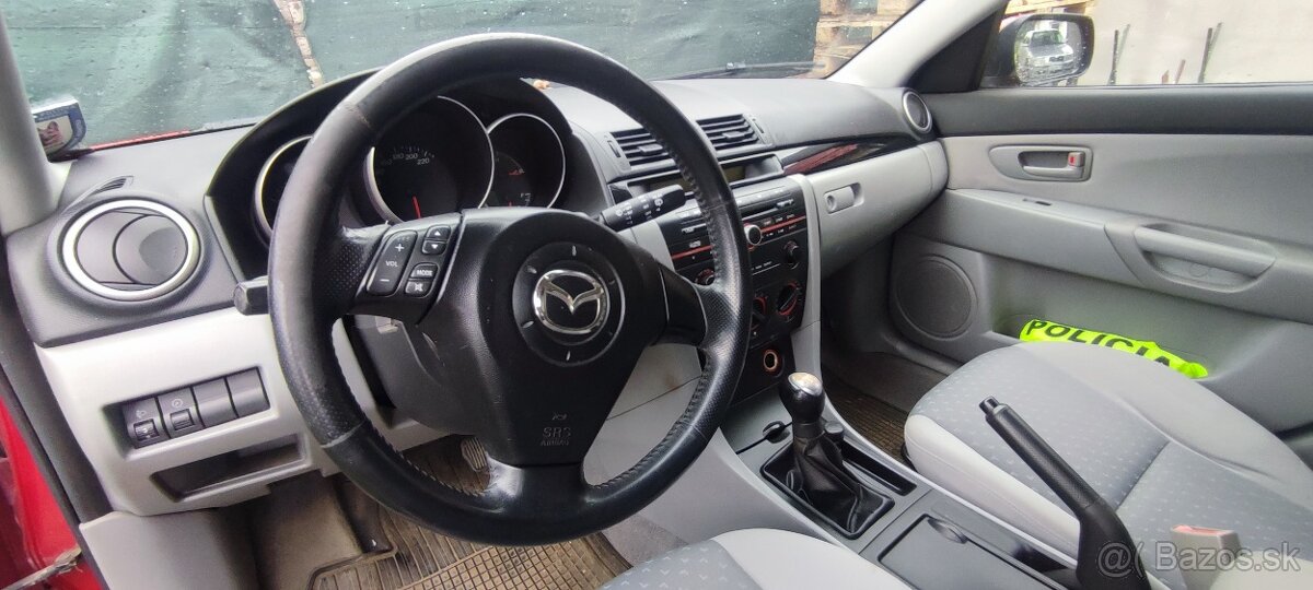 Predám Mazda 3 benzín - 6