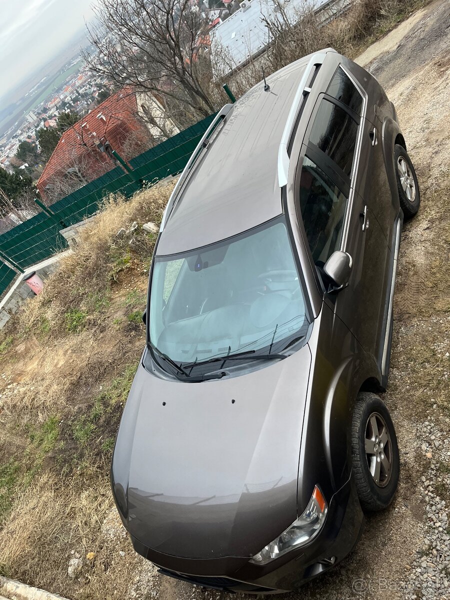 Mitsubishi Outlander - 6