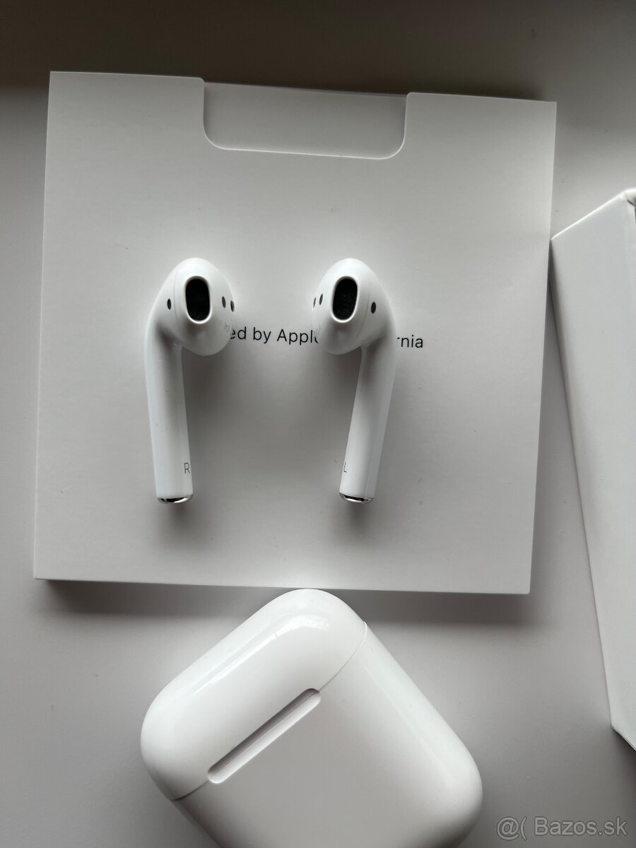 Apple AirPods 2 generácia - 6
