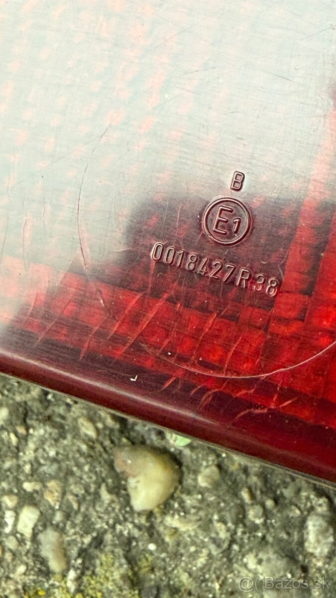 Zadný svetelný panel (heckblende) Audi 90 B2 - 6