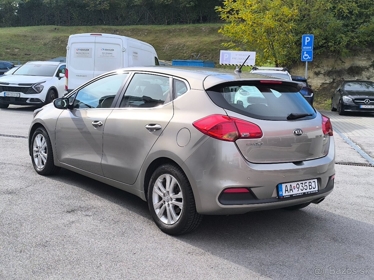 Kia Ceed 1.4 CVVT 73,6 kW /100 PS M6 GOLD - 6
