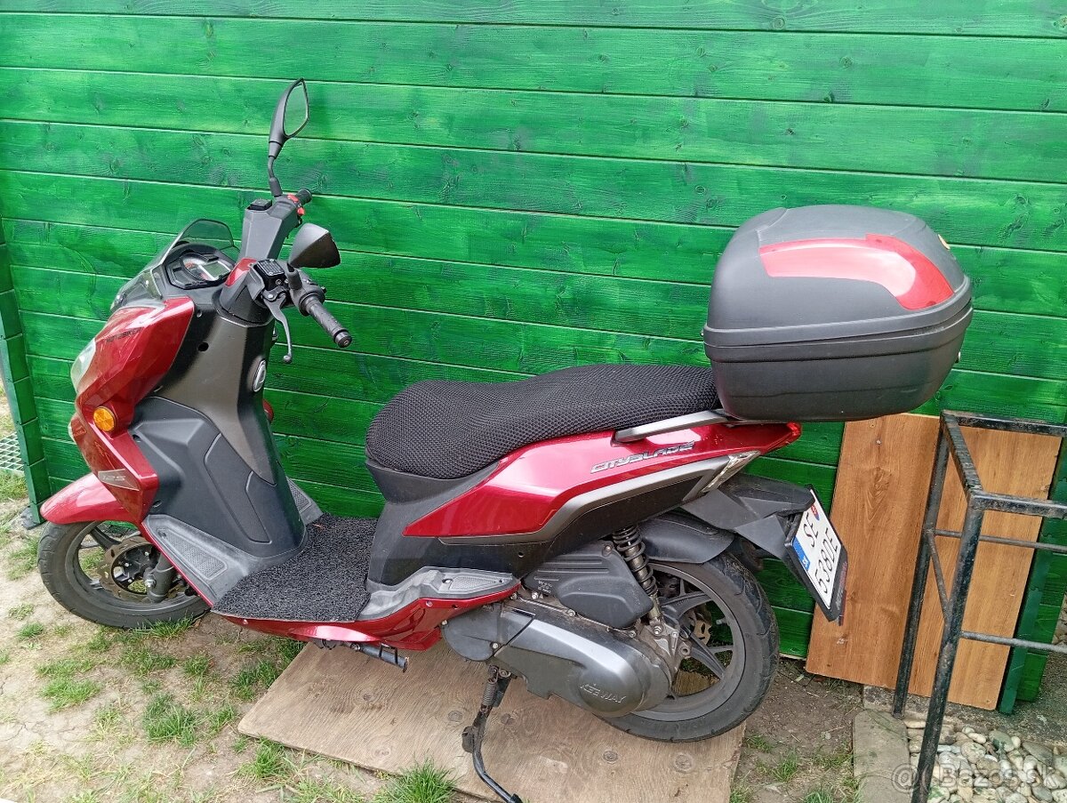 Motocykel KEEWAY Cityblade - 6