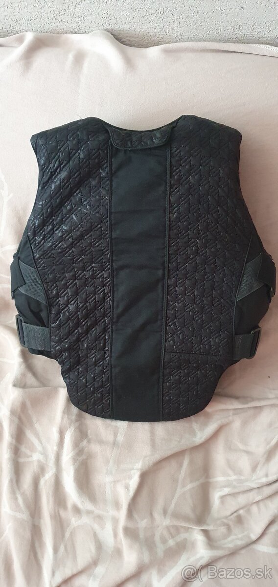 Predam jazdecke vesty - 6