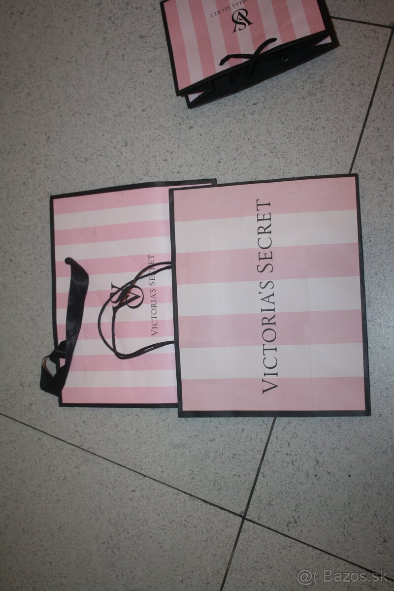 MONCLER,HUGO BOSS,Michael Kors,Max Mara,Secret,GUESS,PRADA - 6