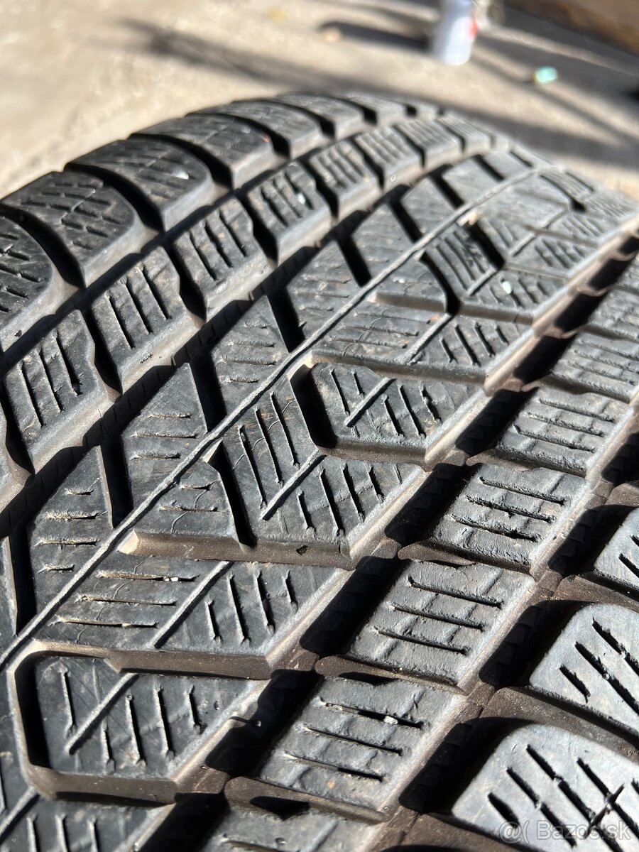 Zimne Pirelli 285/45 R22 - 6