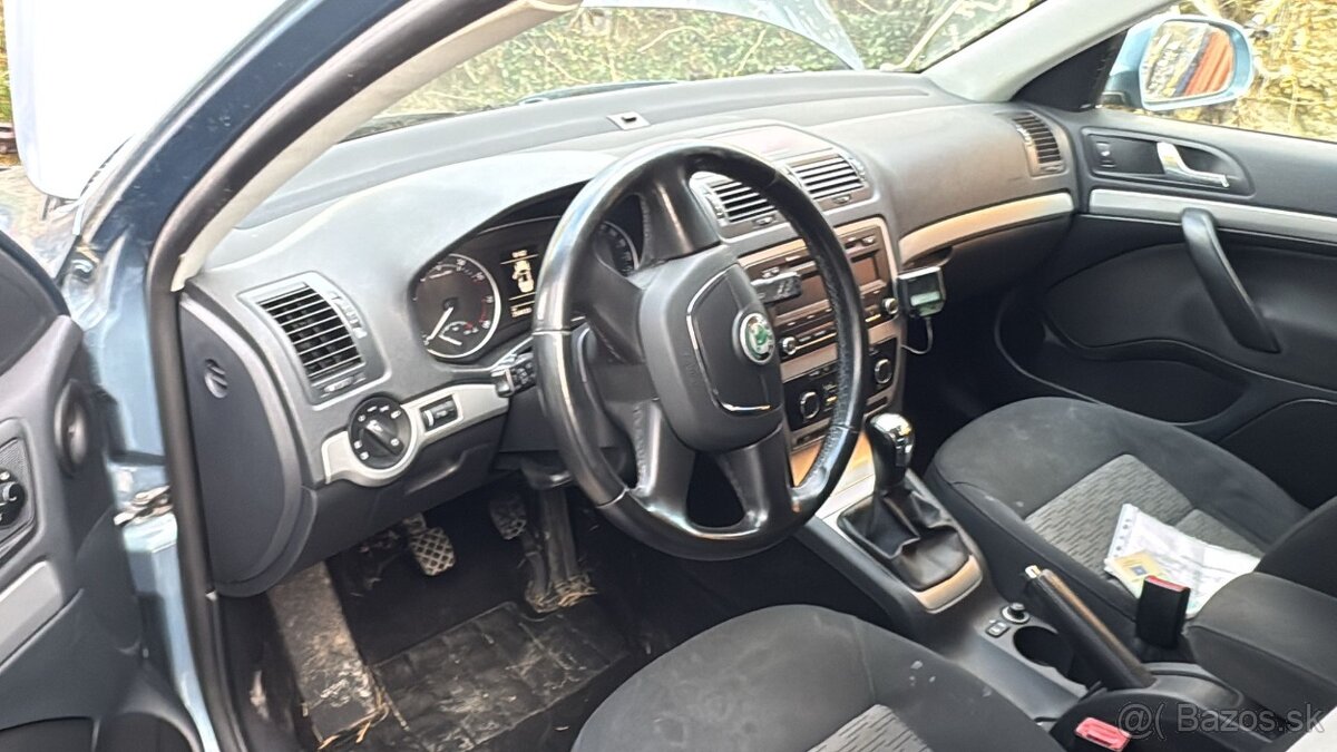 Škoda Octavia 2 facelift combi, sivá 9154 - 6