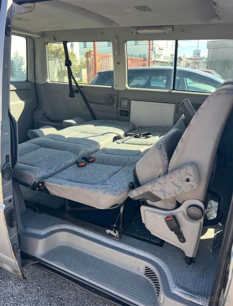 Volkswagen Multivan 2.5 TDi - 6
