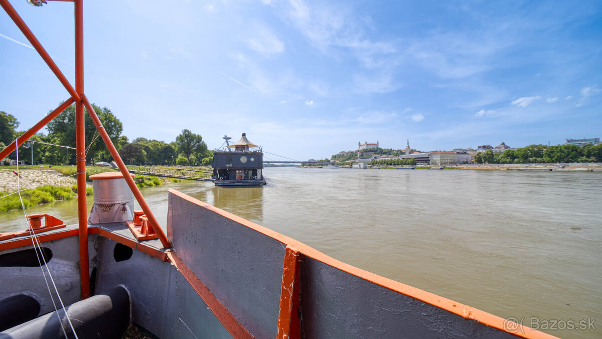 Pontón v TOP lokalite na Tyršovom nábreží - 6