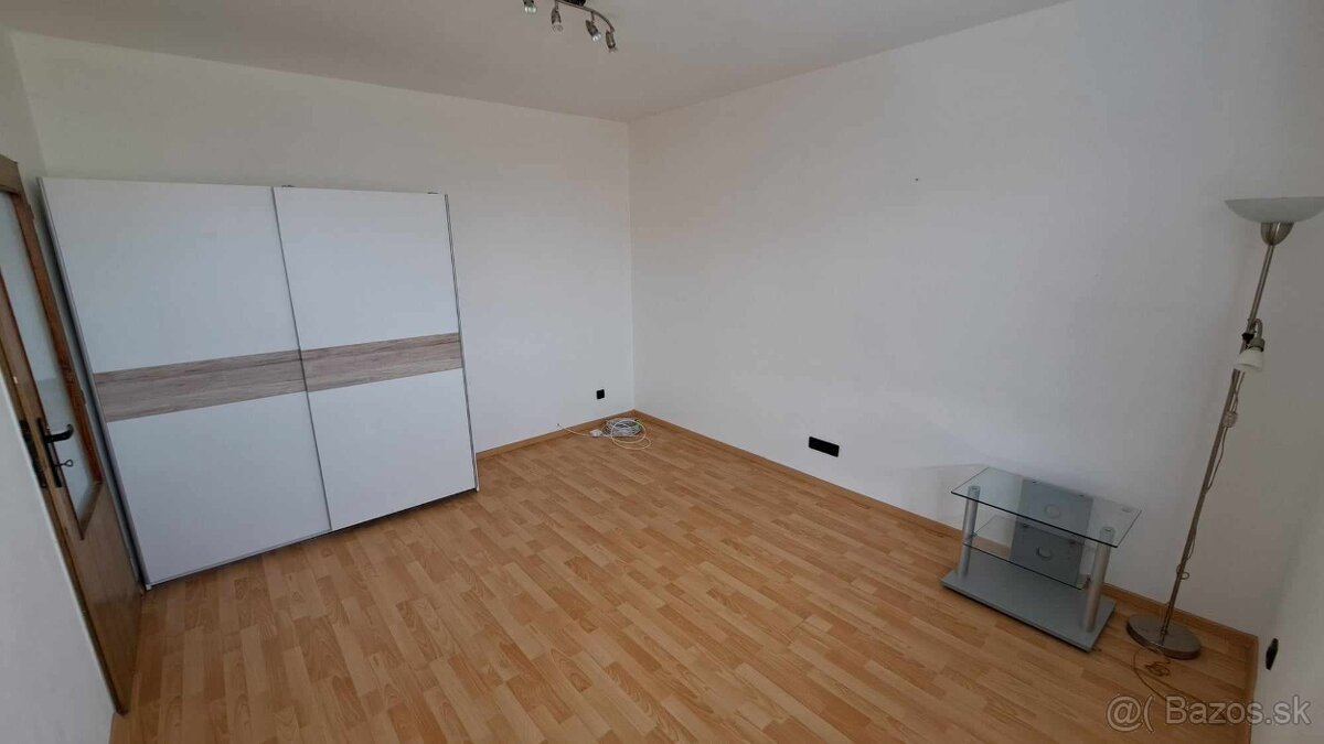 1-izb. byt s balkónom - Martin - Podháj - PRENÁJOM - 6