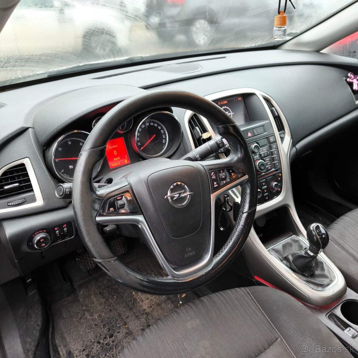 Opel Astra Combi - rezervované do 30.12.25 - 6