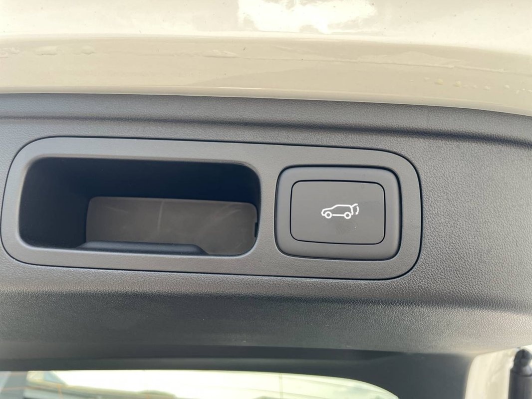 Mg HS PHEV AT EXCLUSIVE - 6