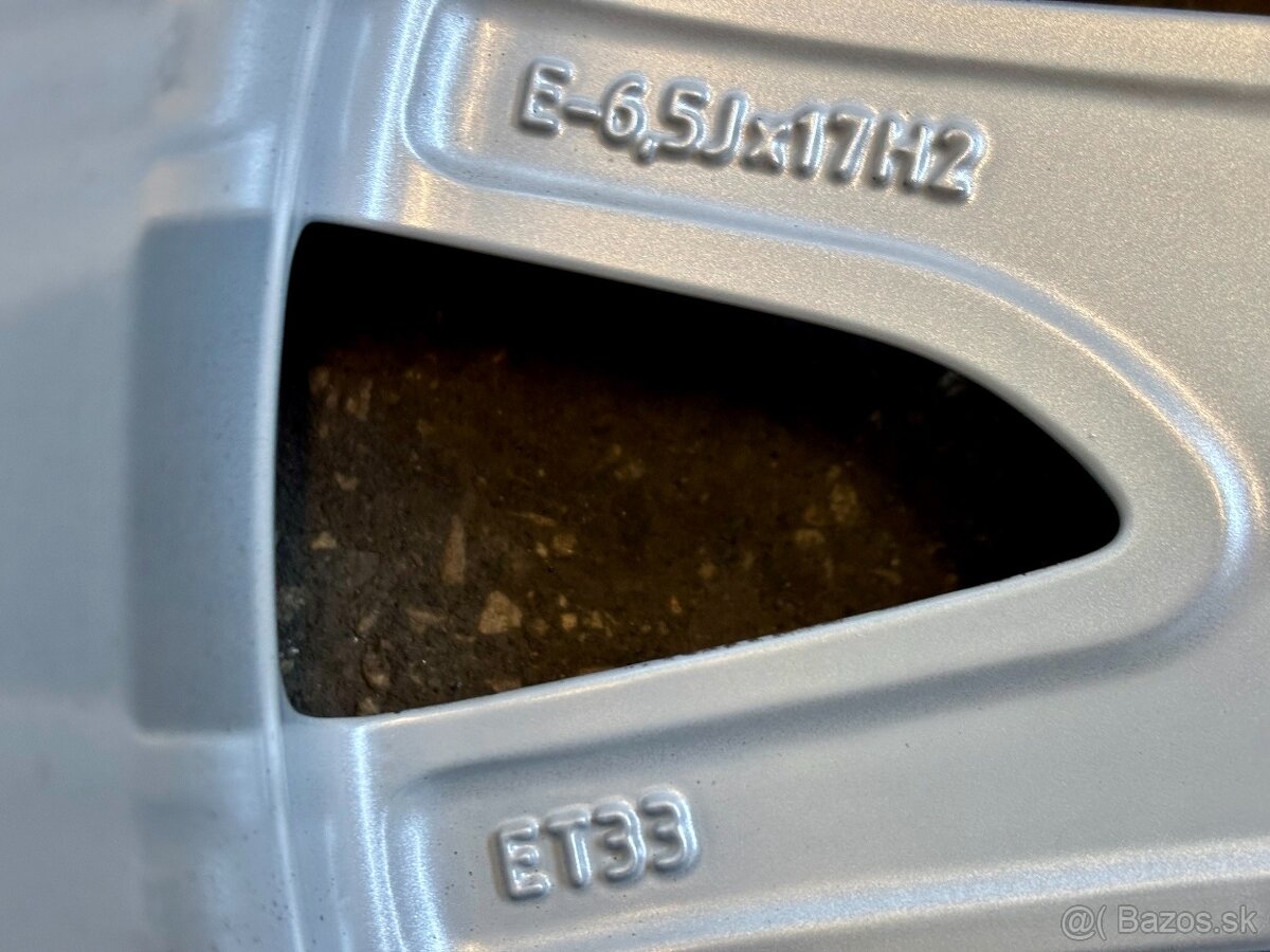 AUDI č. 14-Zimna sada 215/60 R17 - 6