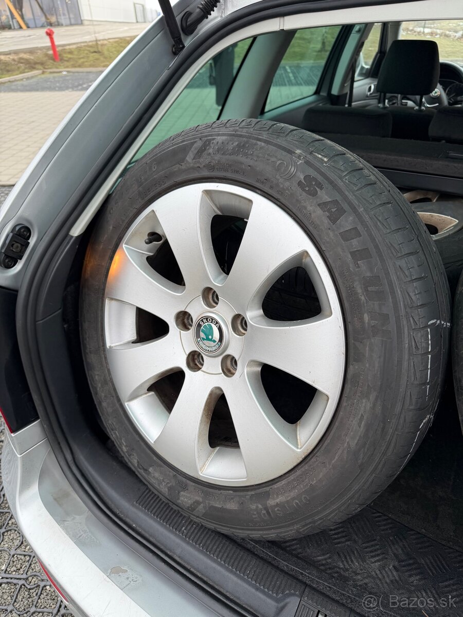 Octavia 2 2013 360000km 1.6tdi 77kw - 6