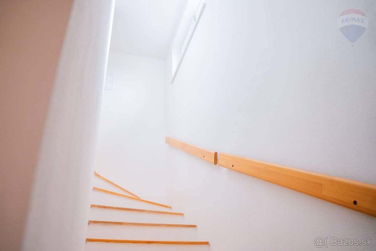 REZERVOVANÉ Predaj rodinný dom Budmerice - 6