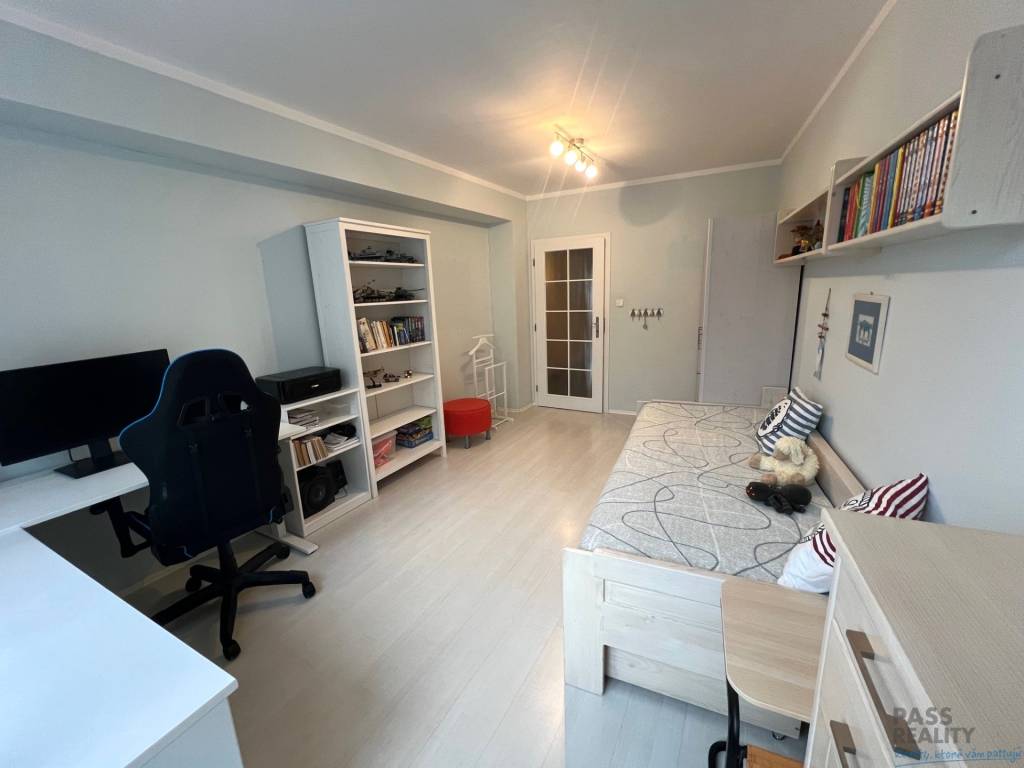 PREDAJ veľkolepý, 4 izbový byt s garážou v lone prírody, Kys - 6