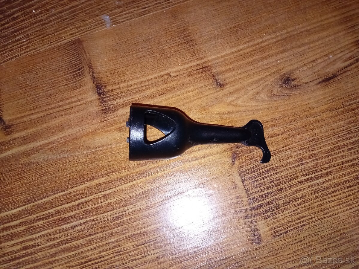 Darujem za ananás 🍍 svietidlo GU10 - 6