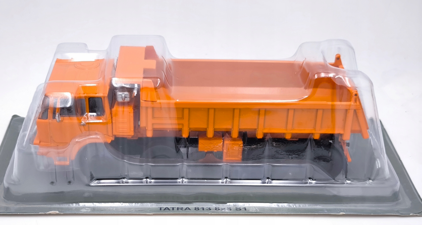 Tatra 813 S1 1:43 časopis - 6