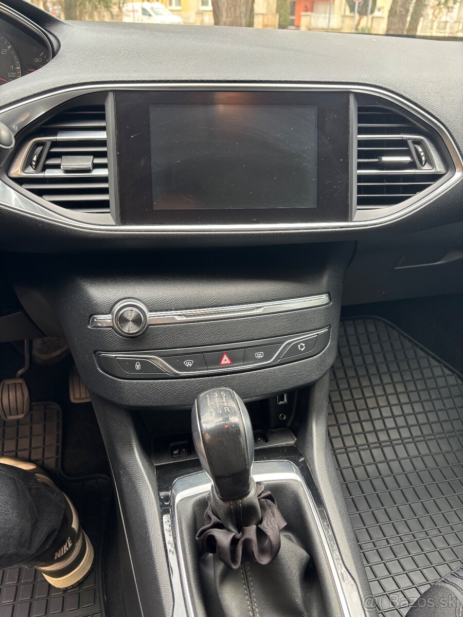Predám Peugeot 308 - 6
