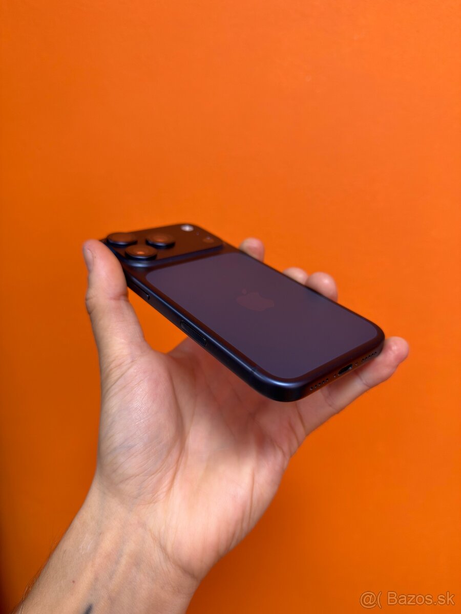 Apple iPhone 17 Pro 256gb , Deep Blue - 6