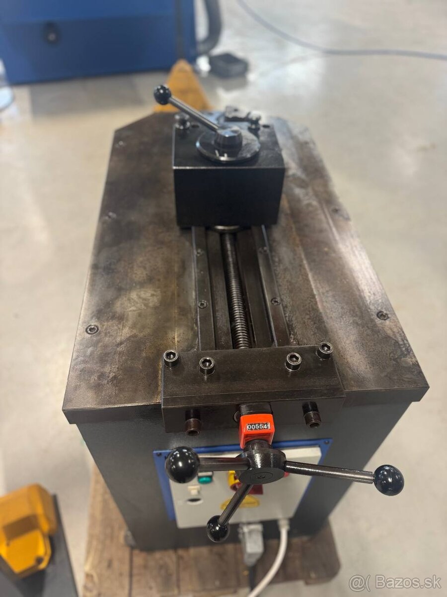 Elektrická ohýbačka trubek Karbend BB76 + příslušenství - 6