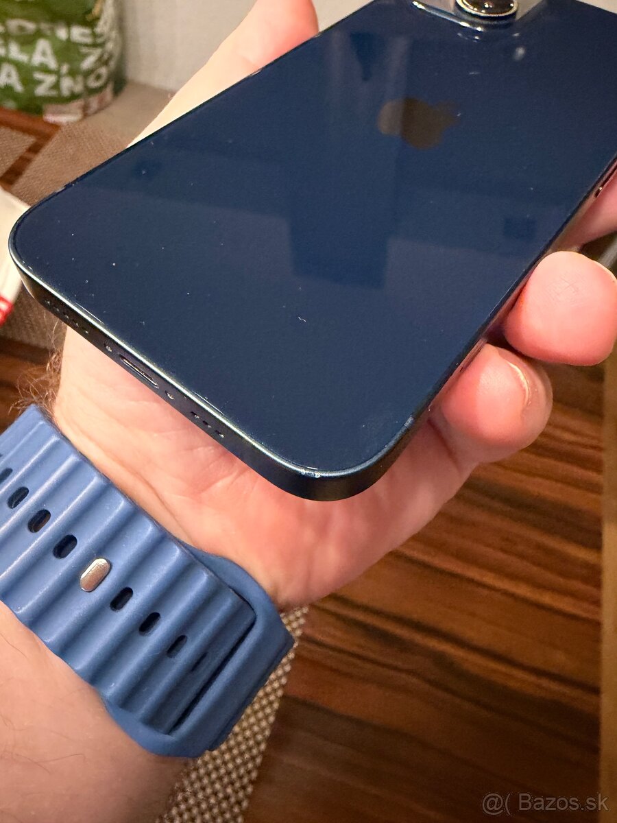 iPhone 14 + iPod mini - 6