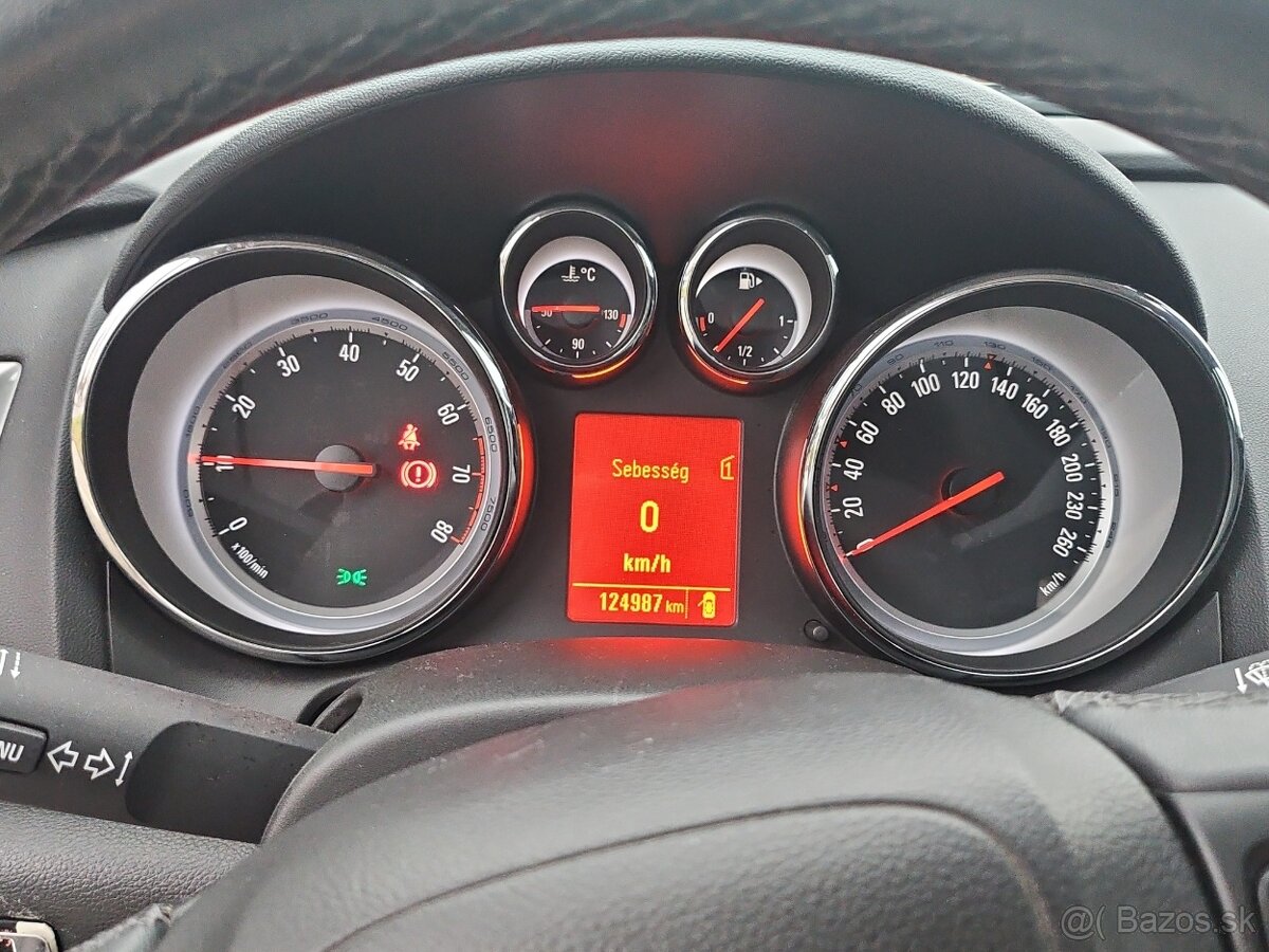 Opel Astra Sports Tourer - 6