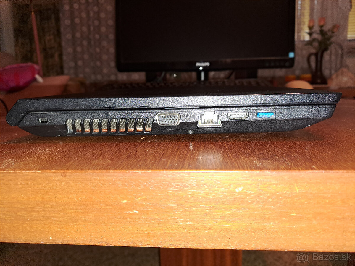 Predám noteb. Lenovo B590 vo výbor. stave s novým SSD diskom - 6