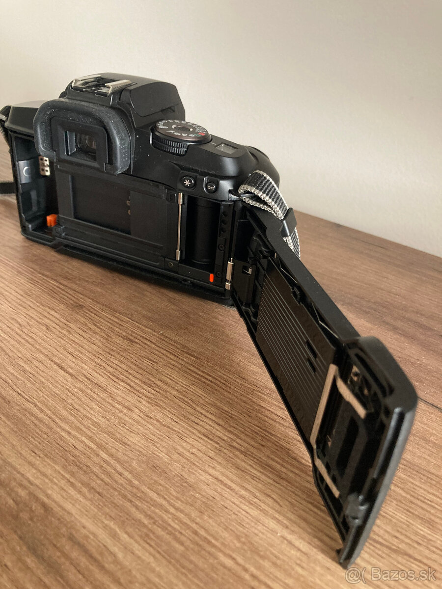 Canon , telo fotoaparátu EOS 5000, na kinofilm - 6