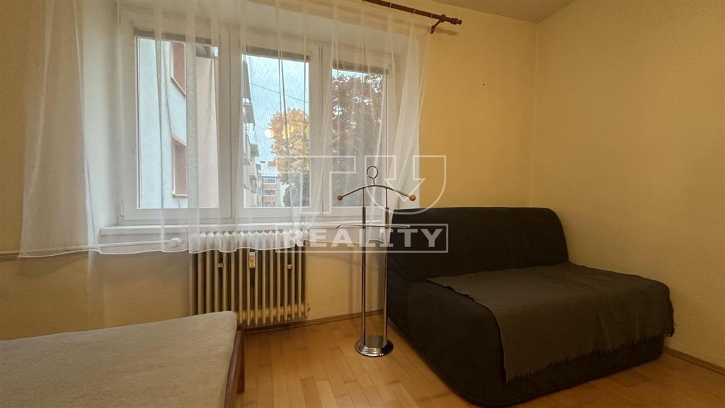 Zrekonštruovaný a zariadený 1-izbový byt v centre Martina - 6