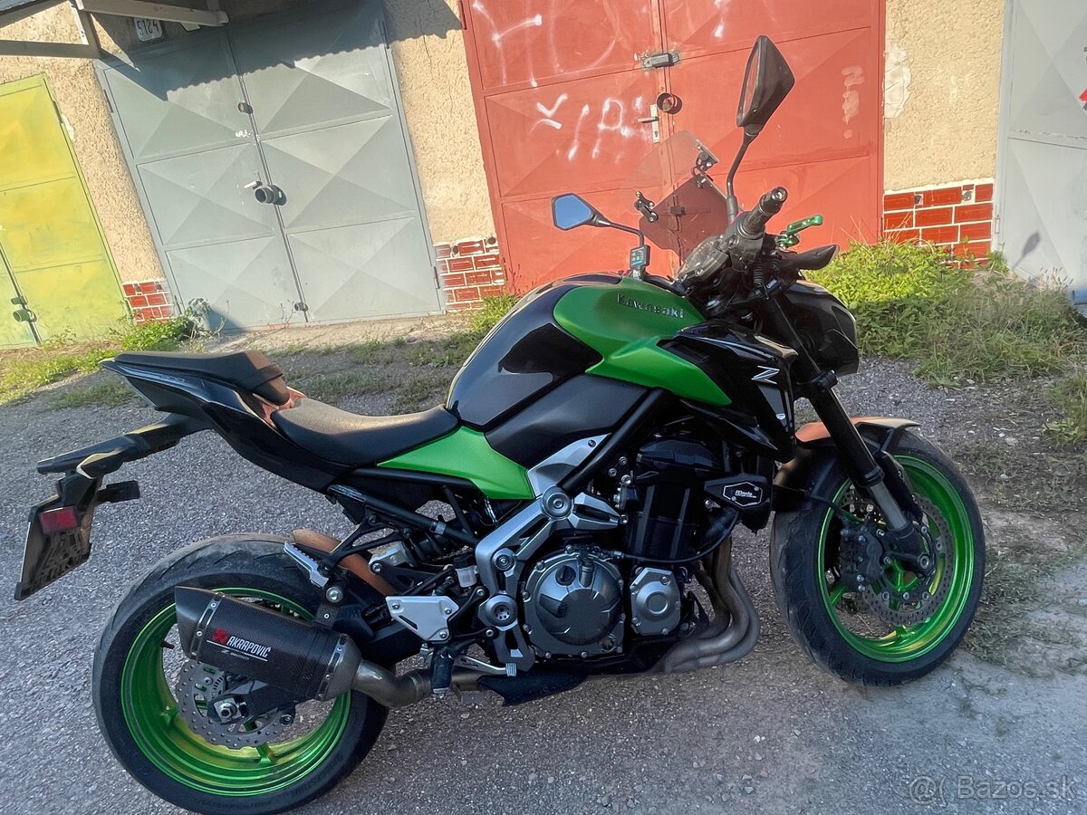 Kawasaki Z900 - 6