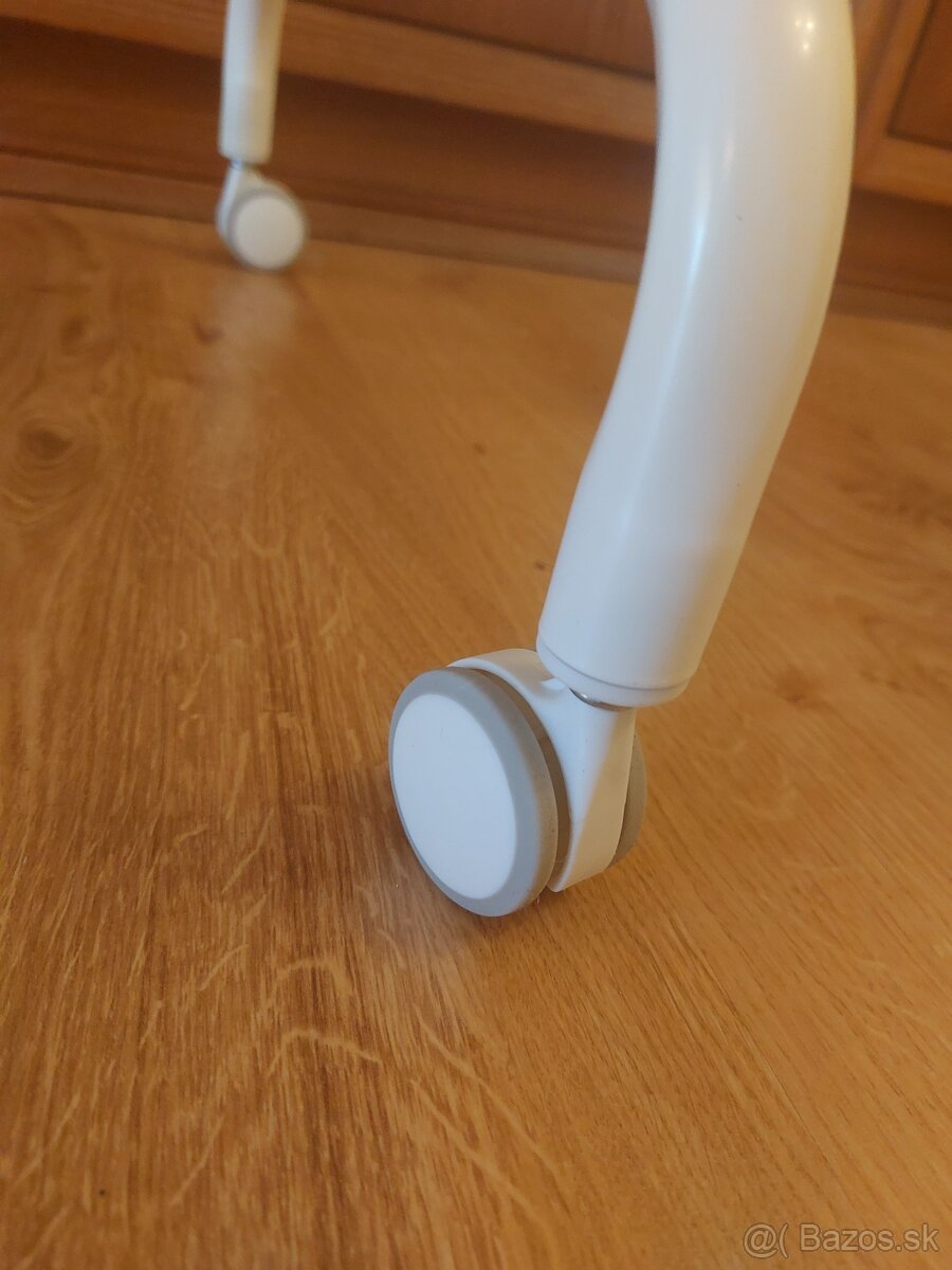 Vešiak na oblečenie - 6