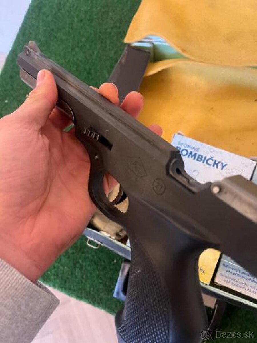 Vzduchová pištoľ lov - 6