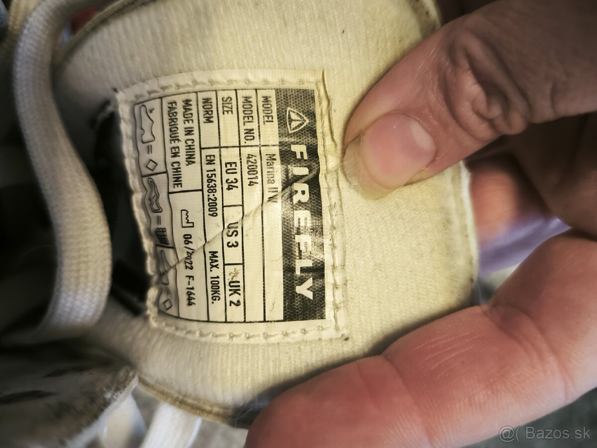 Predám detské krasokorčuliarske korčule veľ 34. - 6