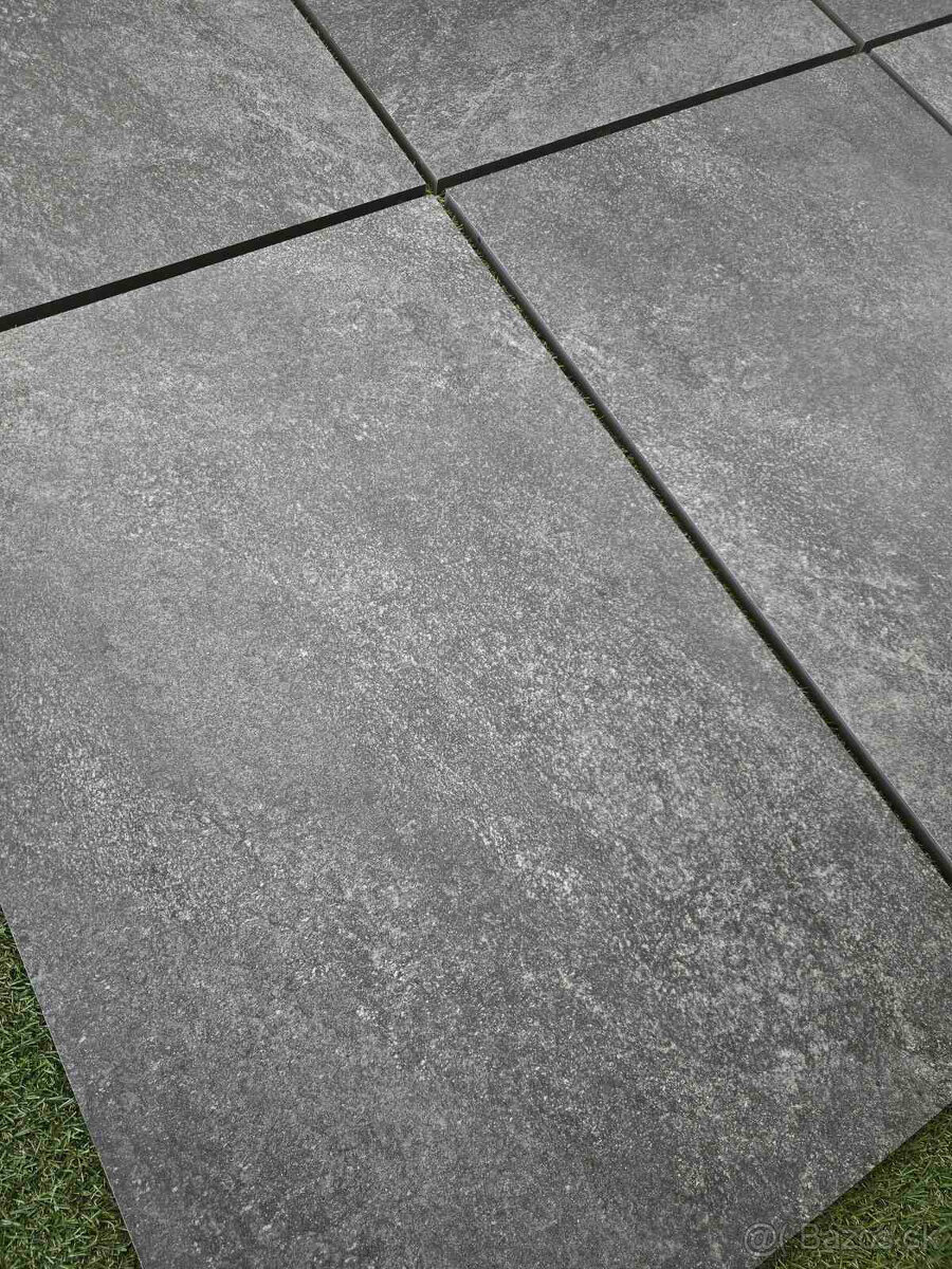 Dlažba veľkoformát 90x60, hrubka 2cm, aj na terče, antracit - 6