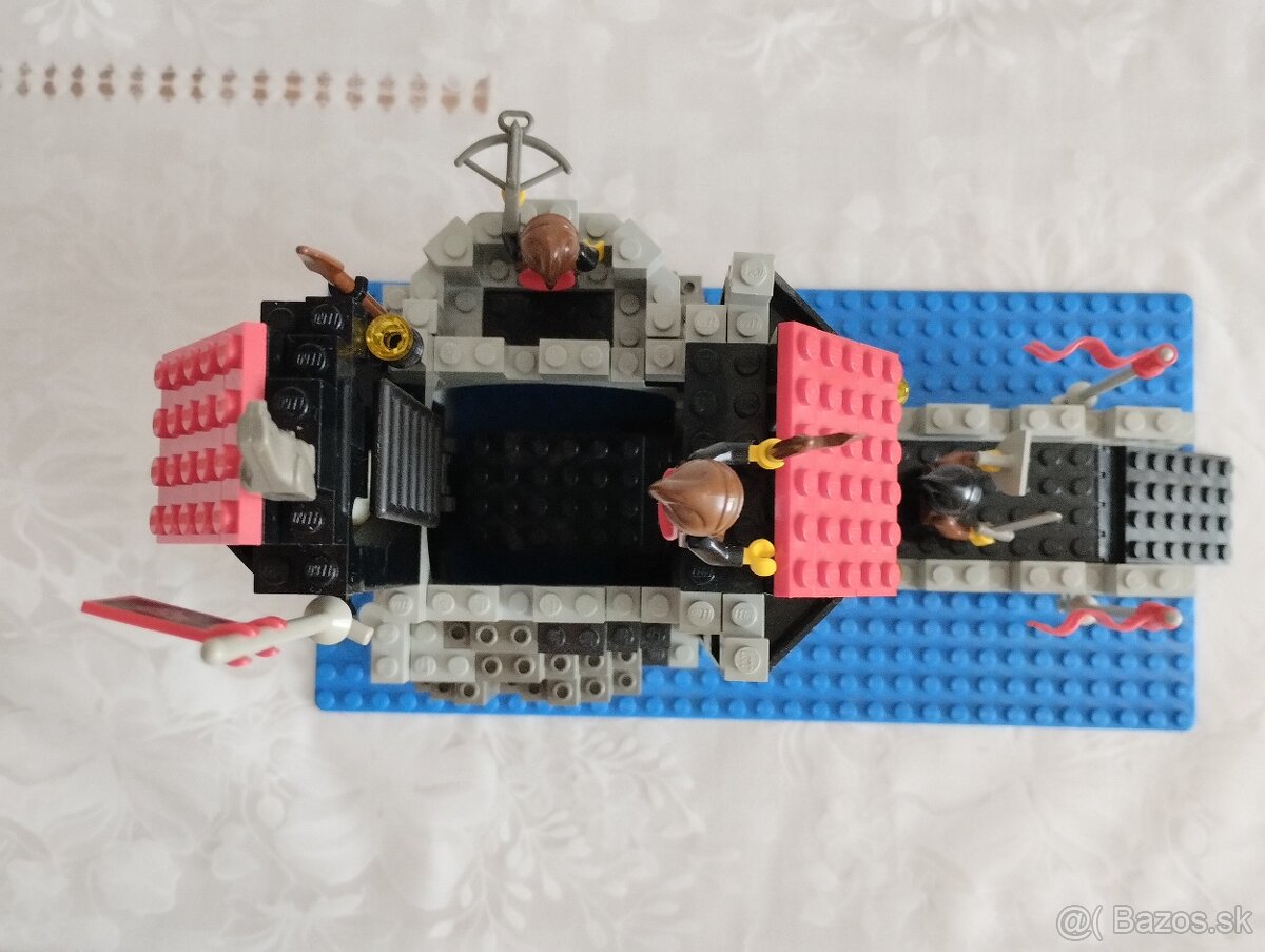 LEGO Castle 6075 Wolfpack Tower - 6