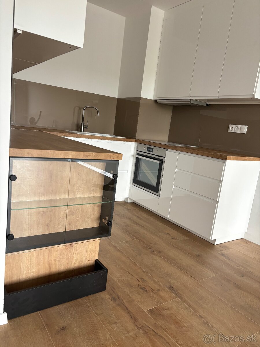 Nadštandartný 2 izbový byt v lukratívnej časti Stupavy - 6